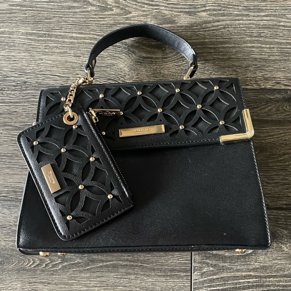 Black and Gold Dune Handbag